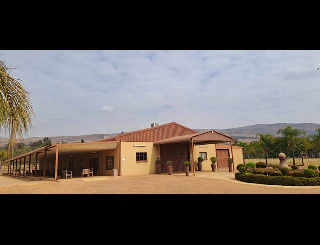 4HA SMALLHOLDING FOR SALE IN MODDERFONTEIN AH